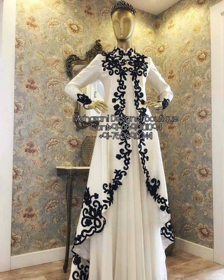 Anarkali Suits: Buy Designer Dresses Online | Lashkaraa | Long anarkali gown,  Party wear dresses, Party wear long gowns